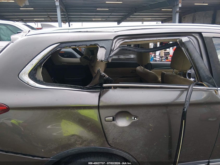 2019 Mitsubishi Outlander VIN JA4AD3A30KZ005839 IAAI salvage auction — WATER/FLOOD, Wait Title, sold $1,050 on 2026-09-16 (photo 6)