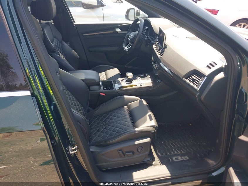 2018 Audi Sq5 VIN WA1C4AFY1J2058865 IAAI salvage auction — SIDE, Salvage Title, sold $9,100 on 2026-07-23 (photo 5)