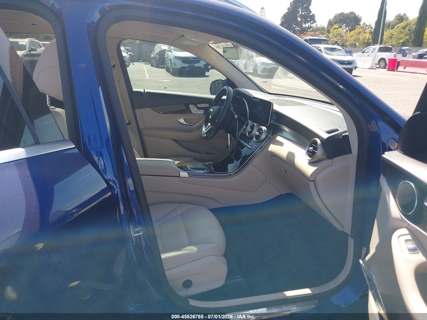 2020 Mercedes-benz Glc VIN W1N0G8DB3LF772816 IAAI salvage auction — LEFT FRONT, Salvage (Arizona), sold $8,150 on 2026-07-16 (photo 5)