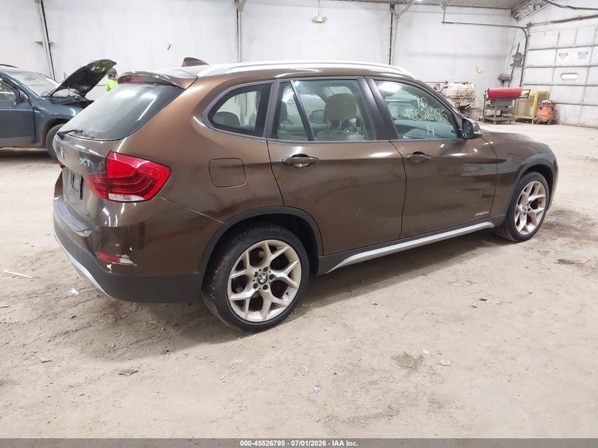 2014 BMW X1 VIN WBAVL1C5XEVY11323 IAAI salvage auction — NORMAL WEAR, Clear (Pennsylvania), sold $1,425 on 2026-07-16 (photo 4)