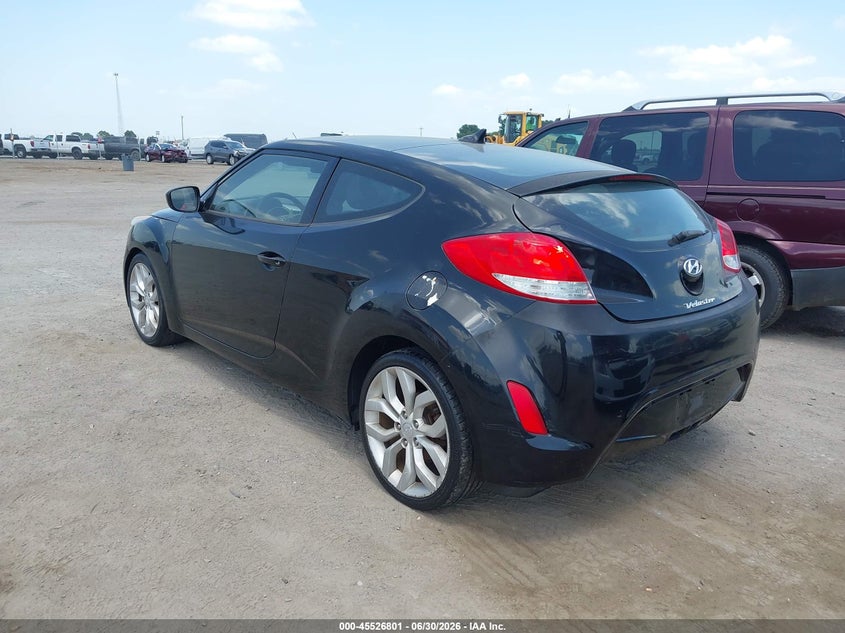 2013 Hyundai Veloster VIN KMHTC6AD6DU153033 IAAI salvage auction — RIGHT SIDE, Original (Texas), sold $500 on 2026-07-08 (photo 3)