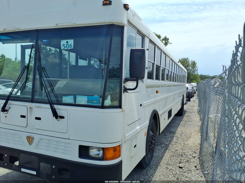 2016 Ic VIN 4DRBXAAN9GB379255 IAAI salvage auction — NORMAL WEAR, Sf97 (Illinois), sold $2,200 on 2026-08-11 (photo 2)