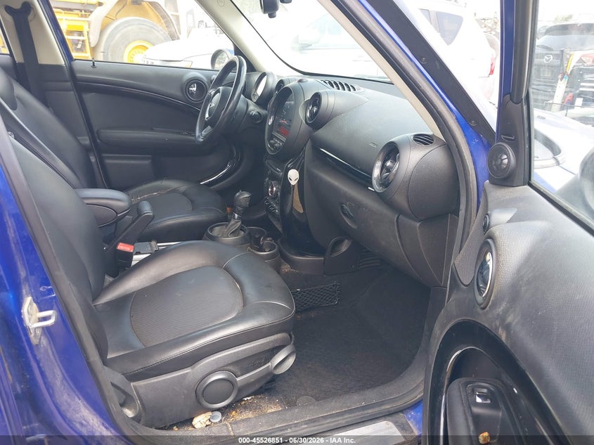 2015 Mini Countryman VIN WMWZB3C5XFWR42747 IAAI salvage auction — NORMAL WEAR, Salvage Title, sold $125 on 2026-09-02 (photo 5)