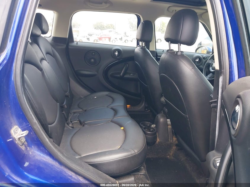 2015 Mini Countryman VIN WMWZB3C5XFWR42747 IAAI salvage auction — NORMAL WEAR, Salvage Title, sold $125 on 2026-09-02 (photo 8)