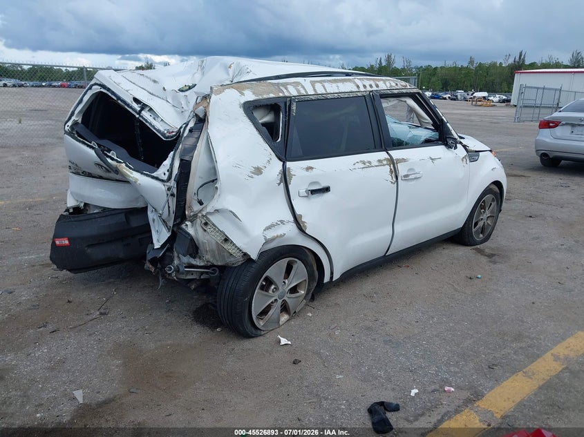 2015 Kia Soul VIN KNDJP3A57F7191671 IAAI salvage auction — ALL OVER, Salvage Title, sold $375 on 2026-07-29 (photo 4)