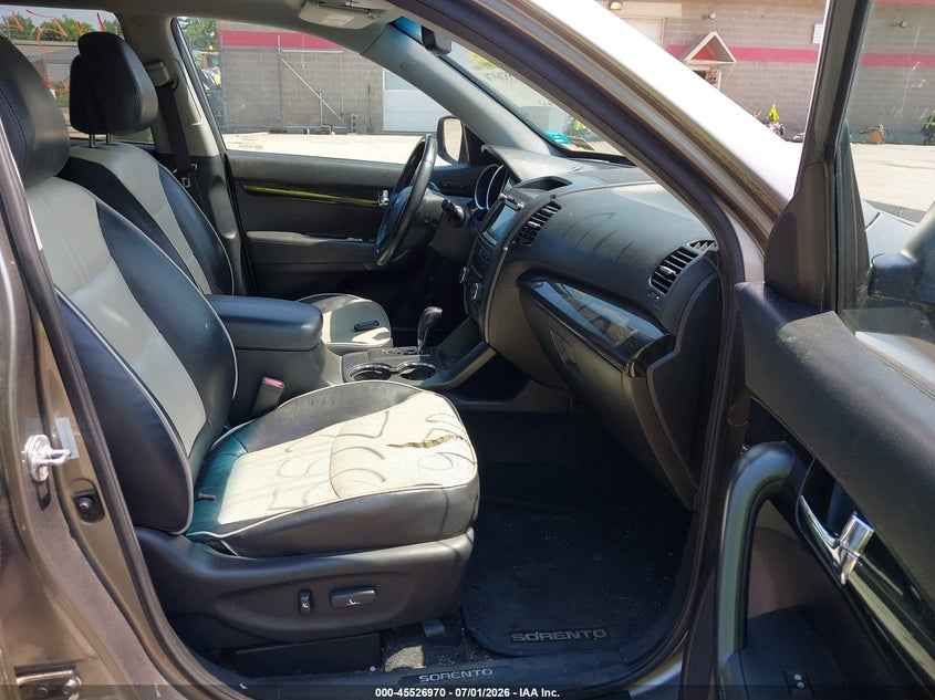 2013 Kia Sorento VIN 5XYKWDA22DG383583 IAAI salvage auction — NORMAL WEAR, Original (Maine), sold $1,300 on 2026-07-13 (photo 5)