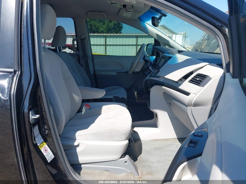 2014 Toyota Sienna VIN 5TDJK3DC4ES077849 IAAI salvage auction — SIDE, Bill Of Sale (Washington), sold $1,700 on 2026-08-01 (photo 5)