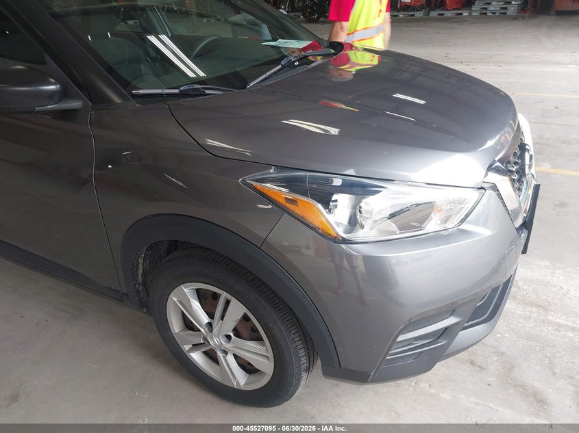 2020 Nissan Kicks VIN 3N1CP5BV1LL526890 — IAAI salvage auction photo