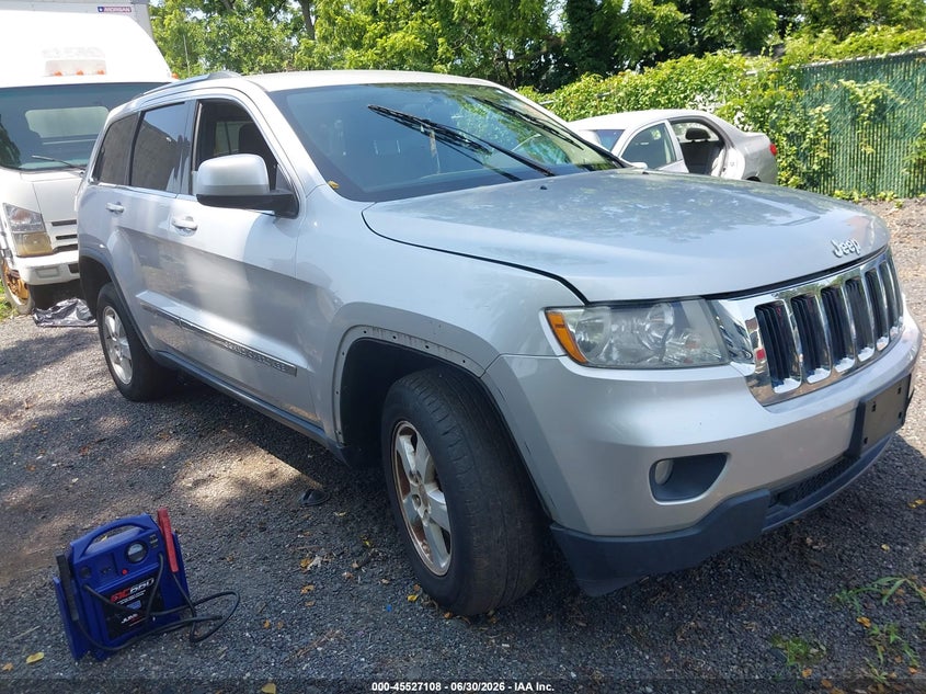 2013 Jeep Grand cherokee VIN 1C4RJFAG5DC648361 IAAI salvage auction — RIGHT FRONT, Clear (Delaware), sold $1,500 on 2026-08-09 (photo 1)