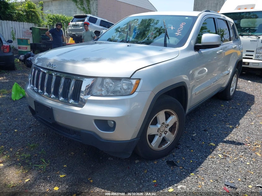 2013 Jeep Grand cherokee VIN 1C4RJFAG5DC648361 IAAI salvage auction — RIGHT FRONT, Clear (Delaware), sold $1,500 on 2026-08-09 (photo 2)