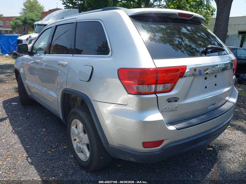 2013 Jeep Grand cherokee VIN 1C4RJFAG5DC648361 IAAI salvage auction — RIGHT FRONT, Clear (Delaware), sold $1,500 on 2026-08-09 (photo 3)