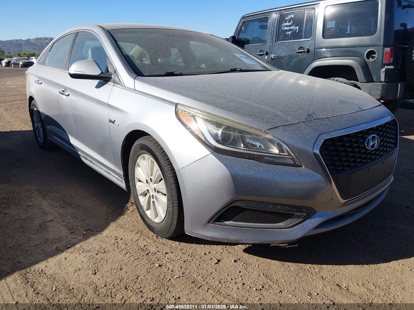 2016 Hyundai Sonata VIN KMHE24L15GA014150 IAAI salvage auction — NORMAL WEAR, Clear-Dealer Only (Arizona), sold $1,450 on 2026-07-28 (photo 1)