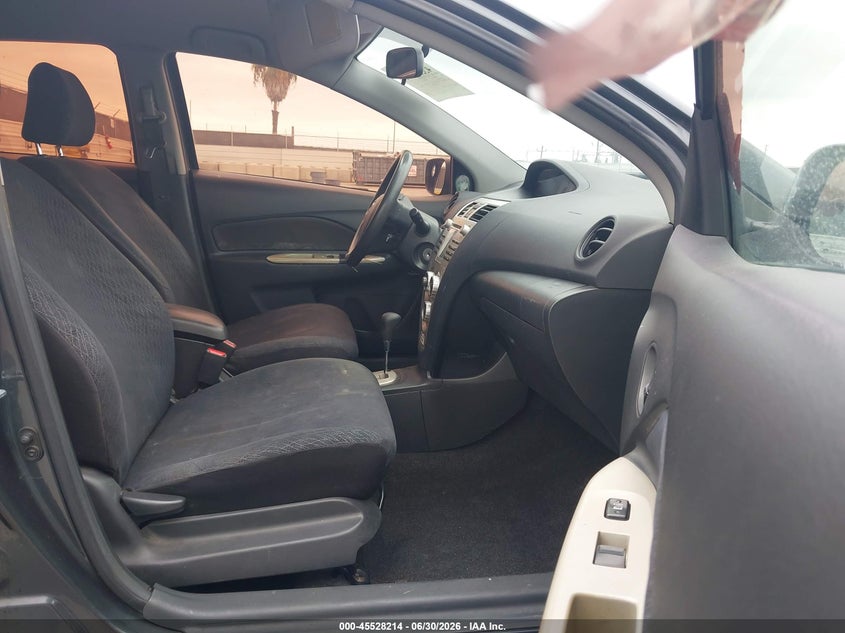 2008 Toyota Yaris VIN JTDBT923481233025 IAAI salvage auction — REAR END, Clear - Dealer Only (California), sold $1,125 on 2026-07-22 (photo 5)