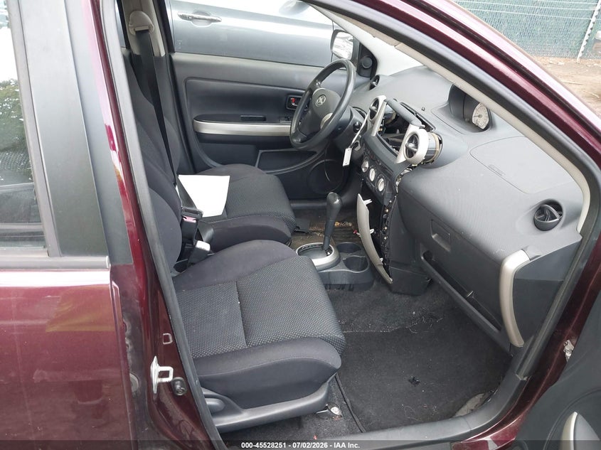 2004 Scion Xa VIN JTKKT624040078103 IAAI salvage auction — NORMAL WEAR, Clear (Virginia), sold $175 on 2026-07-09 (photo 5)