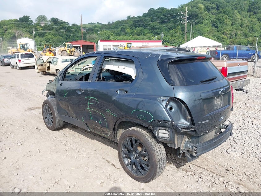 2021 Chevrolet Trax VIN KL7CJPSB6MB352718 IAAI salvage auction — SIDE, Salvage (Pennsylvania), sold $1,050 on 2026-07-28 (photo 3)
