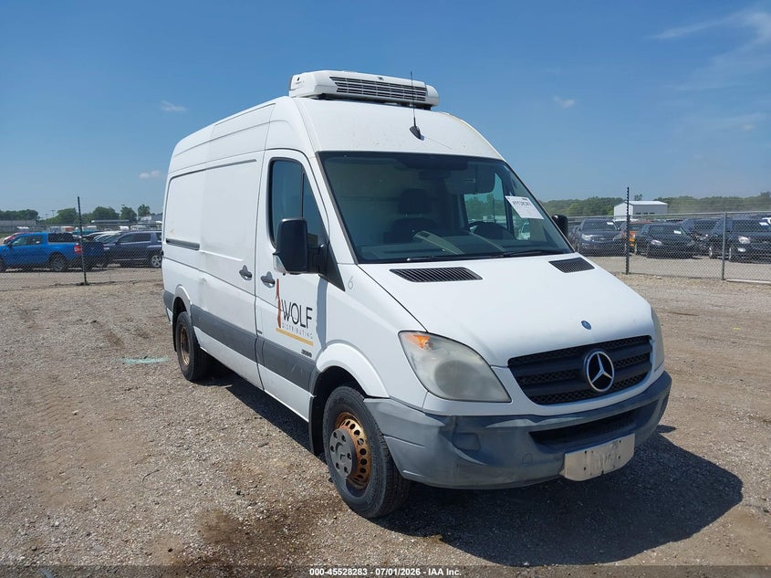 2013 Mercedes-benz Sprinter VIN WD3PF3CC4D5739430 IAAI salvage auction — NORMAL WEAR, Clear (Illinois), sold $2,075 on 2026-07-15 (photo 1)
