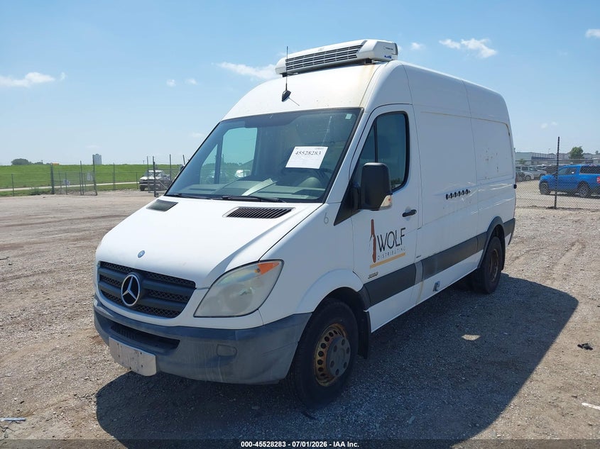 2013 Mercedes-benz Sprinter VIN WD3PF3CC4D5739430 IAAI salvage auction — NORMAL WEAR, Clear (Illinois), sold $2,075 on 2026-07-15 (photo 2)
