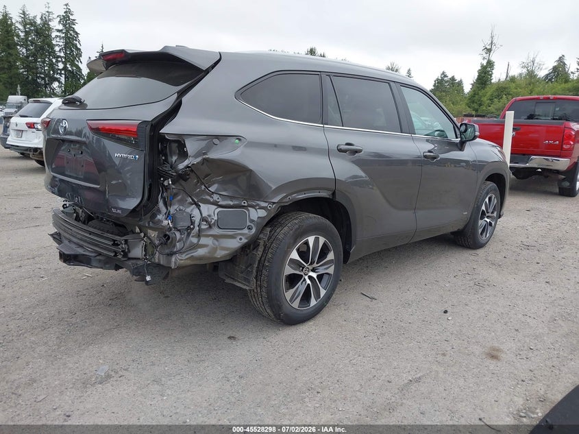 2024 Toyota Highlander VIN 5TDKBRCH1RS626112 IAAI salvage auction — REAR END, Bill Of Sale (Washington), sold $15,200 on 2026-07-29 (photo 4)