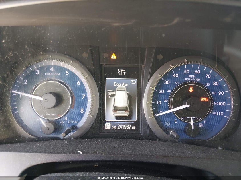 2017 Toyota Sienna VIN 5TDYZ3DC5HS770783 IAAI salvage auction — NORMAL WEAR, Clear (Arkansas), sold $2,425 on 2026-07-23 (photo 7)