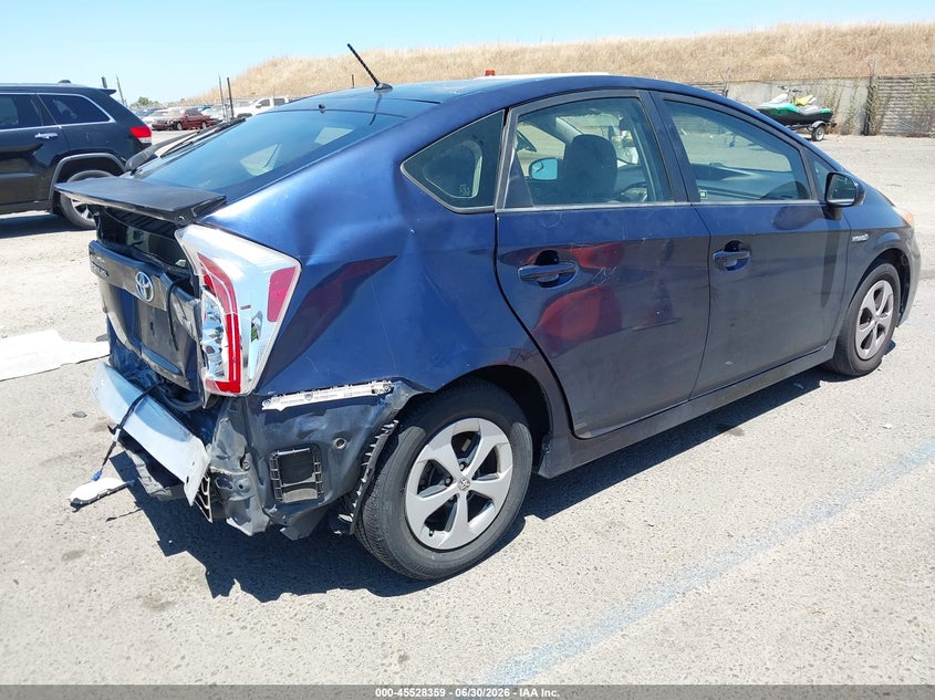 2014 Toyota Prius VIN JTDKN3DU8E0384450 IAAI salvage auction — REAR END, Salvage Title, sold $1,200 on 2026-07-29 (photo 4)