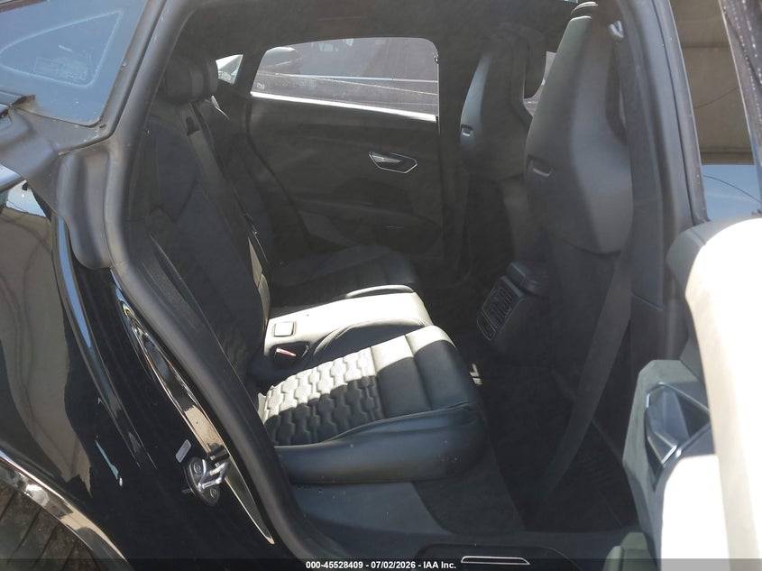 2022 Audi E-tron gt VIN WAUEJBFW7N7004777 IAAI salvage auction — FRONT END, Salvage Title, sold $15,150 on 2026-08-17 (photo 8)