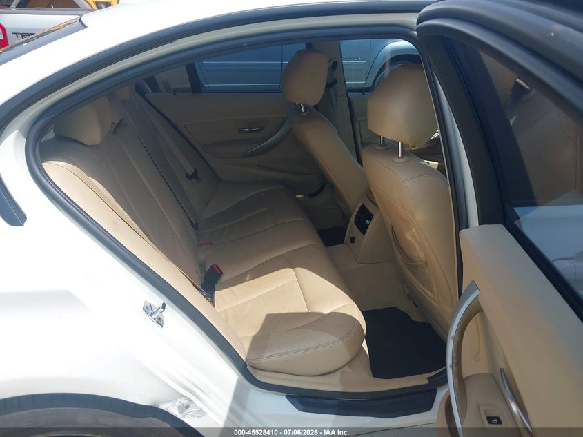 2012 BMW 3er VIN WBA3A5C55CF349099 IAAI salvage auction — RIGHT SIDE, Salvage (Georgia), sold $575 on 2026-08-13 (photo 8)