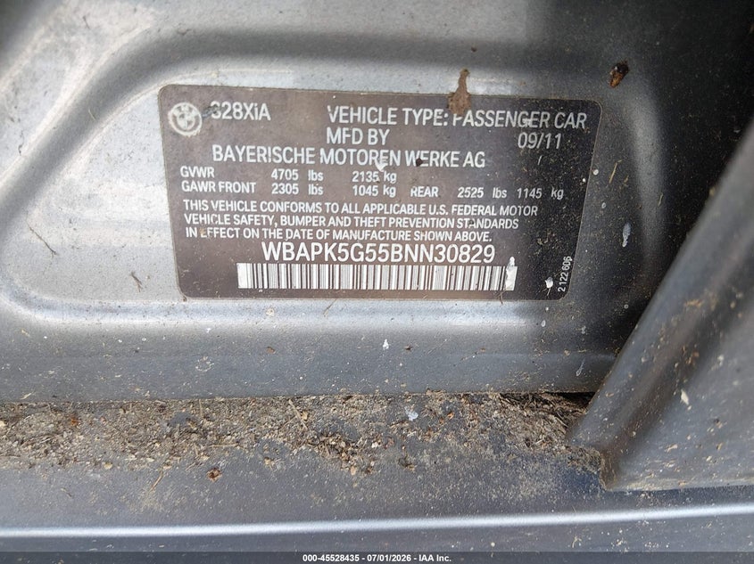 2011 BMW 3 series VIN WBAPK5G55BNN30829 IAAI salvage auction — NORMAL WEAR, Clear (Georgia), sold $350 on 2026-07-29 (photo 9)