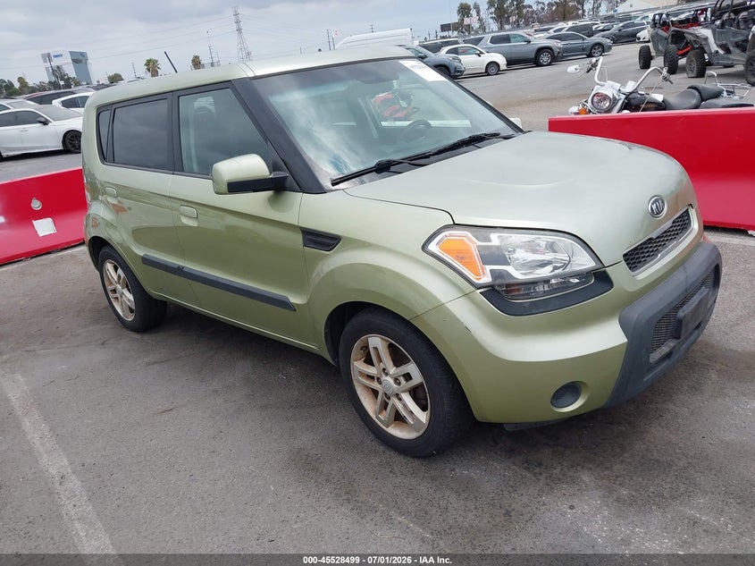 2010 Kia Soul VIN KNDJT2A21A7087231 IAAI salvage auction — NORMAL WEAR, Clear - Dealer Only (California), sold $500 on 2026-07-09 (photo 1)