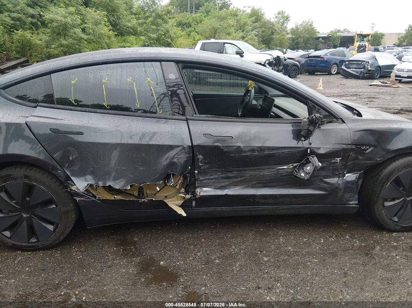 2024 Tesla Model 3 VIN 5YJ3E1EA2RF721103 IAAI salvage auction — SIDE, Wait Title, sold $11,800 on 2026-09-01 (photo 6)