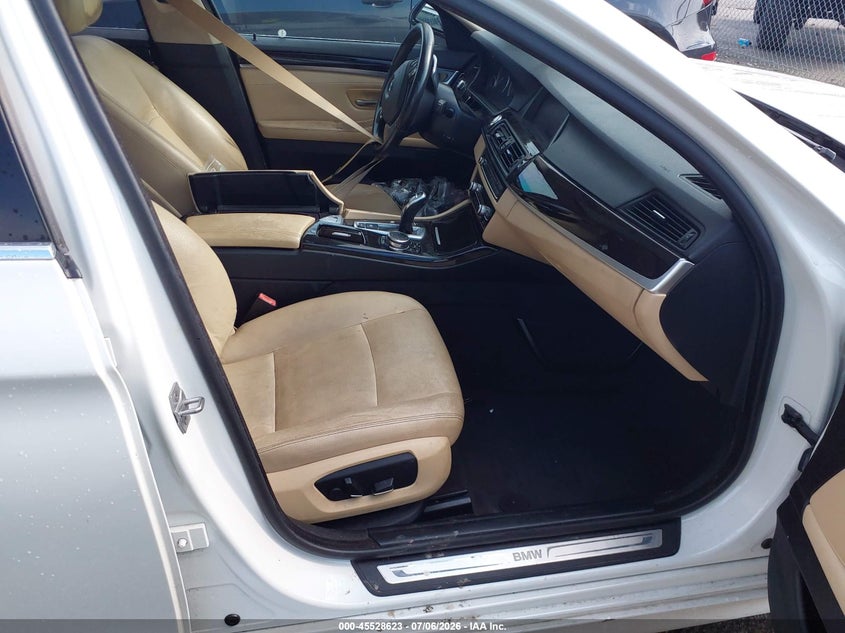 2016 BMW 5er VIN WBA5A5C5XGG348829 IAAI salvage auction — NORMAL WEAR, Clear (Louisiana), sold $225 on 2026-07-28 (photo 5)