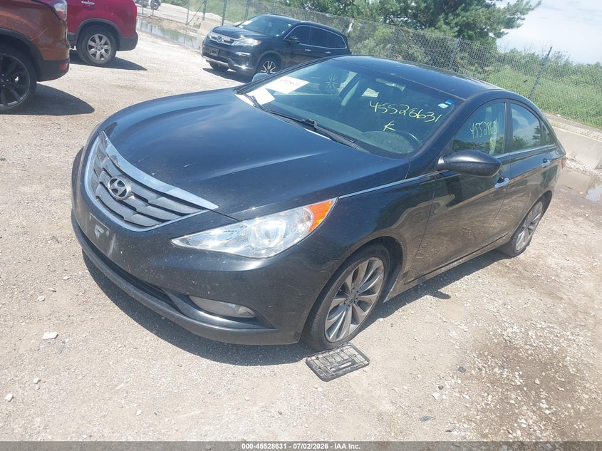 2011 Hyundai Sonata VIN 5NPEC4AC9BH076187 IAAI salvage auction — NORMAL WEAR, Clear-Endorsement (Wisconsin), sold $325 on 2026-07-28 (photo 2)