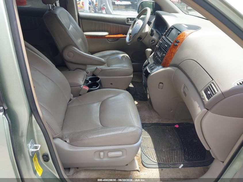 2006 Toyota Sienna VIN 5TDZA22C06S490212 IAAI salvage auction — NORMAL WEAR, Clear (Virginia), sold $2,500 on 2026-07-14 (photo 5)