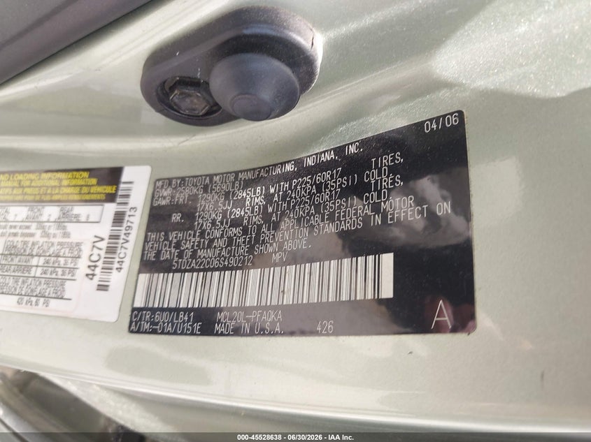 2006 Toyota Sienna VIN 5TDZA22C06S490212 IAAI salvage auction — NORMAL WEAR, Clear (Virginia), sold $2,500 on 2026-07-14 (photo 9)