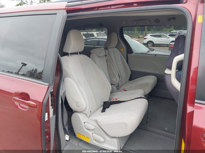 2012 Toyota Sienna VIN 5TDKK3DC4CS273629 IAAI salvage auction — REAR END, Bill Of Sale (Washington), sold $1,700 on 2026-07-22 (photo 8)