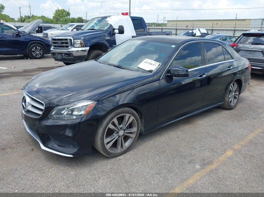 2014 Mercedes-benz E-klasse VIN WDDHF5KB7EA897015 IAAI salvage auction — REAR END, Original (Texas), sold $3,350 on 2026-08-09 (photo 2)