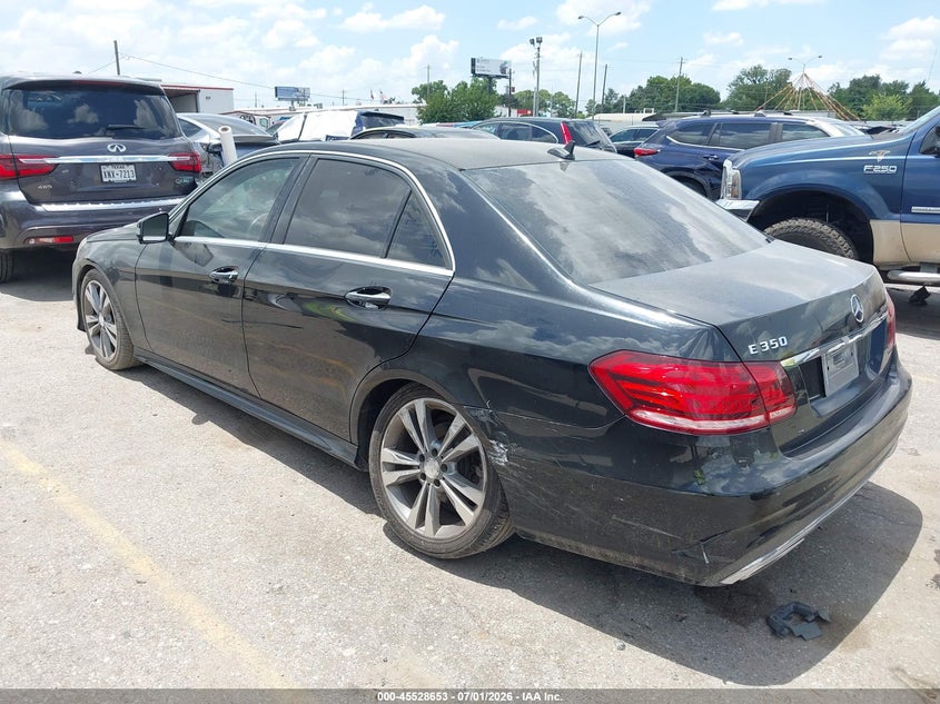 2014 Mercedes-benz E-klasse VIN WDDHF5KB7EA897015 IAAI salvage auction — REAR END, Original (Texas), sold $3,350 on 2026-08-09 (photo 3)