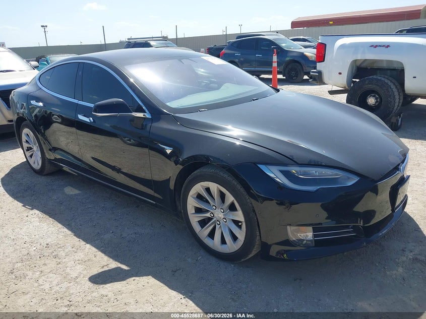 2017 Tesla Model s VIN 5YJSA1E11HF214876 IAAI salvage auction — LEFT FRONT, Original (Texas), sold $8,900 on 2026-07-13 (photo 1)