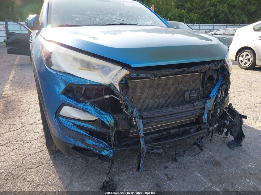 2017 Hyundai Tucson VIN KM8J3CA47HU550701 IAAI salvage auction — FRONT END, Clear (Michigan), sold $875 on 2026-07-27 (photo 6)