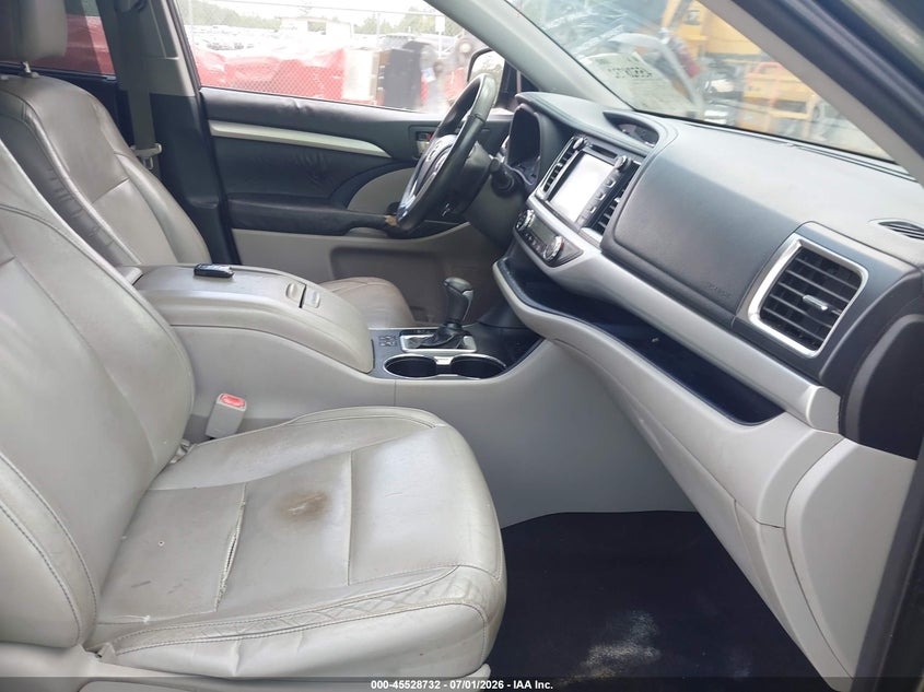 2014 Toyota Highlander VIN 5TDKKRFH9ES007652 IAAI salvage auction — FRONT END, Rebuildable (Florida), sold $4,000 on 2026-07-11 (photo 5)