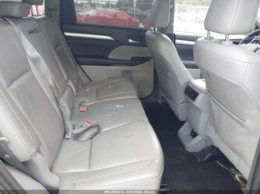 2014 Toyota Highlander VIN 5TDKKRFH9ES007652 IAAI salvage auction — FRONT END, Rebuildable (Florida), sold $4,000 on 2026-07-11 (photo 8)