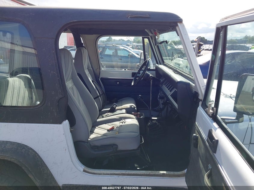 1994 Jeep Wrangler / VIN 1J4FY29SXRP467511 IAAI salvage auction — NORMAL WEAR, Clear-Dealer Only (Washington), sold $1,700 on 2026-07-09 (photo 5)