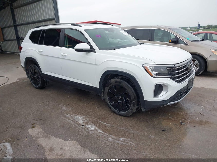 2025 Volkswagen Atlas VIN 1V2KR2CA3SC519574 — IAAI salvage auction photo