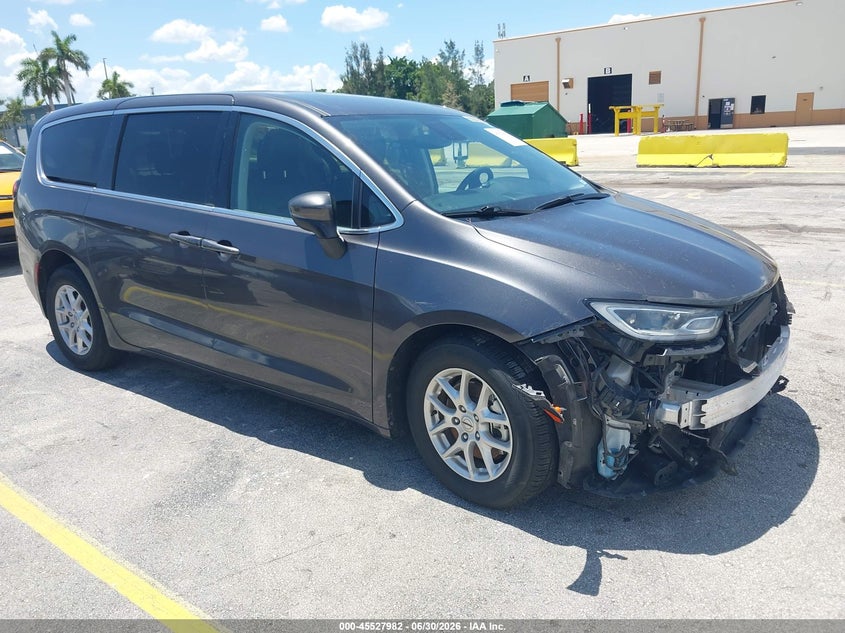 2023 Chrysler Pacifica VIN 2C4RC1BG2PR553442 — IAAI salvage auction photo