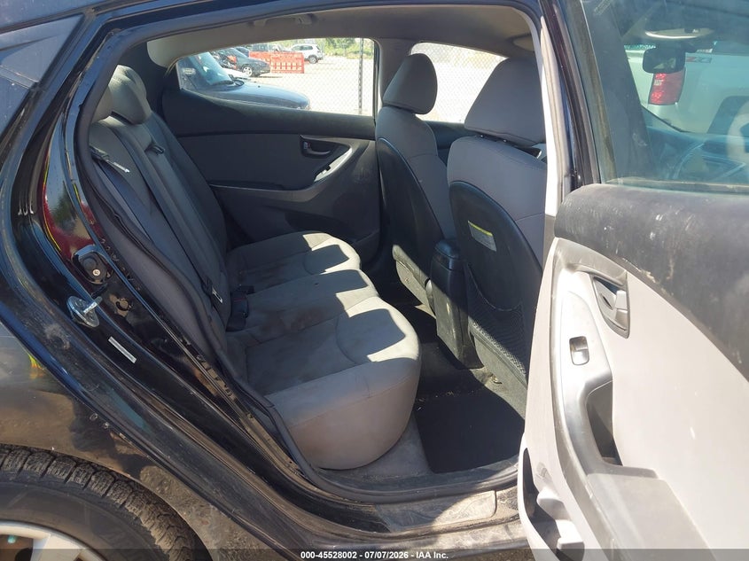 2012 Hyundai Elantra VIN KMHDH4AE6CU456718 IAAI salvage auction — NORMAL WEAR, Clear (Illinois), sold $675 on 2026-07-15 (photo 8)