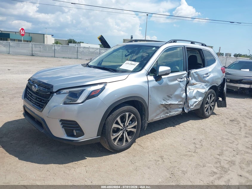 2024 Subaru Forester VIN JF2SKALC5RH426345 IAAI salvage auction — SIDE, Rebuildable (Florida), sold $8,800 on 2026-07-15 (photo 2)