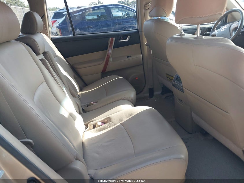 2008 Toyota Highlander VIN JTEDS42A982023829 IAAI salvage auction — FRONT END, Rebuildable (Florida), sold $2,900 on 2026-07-15 (photo 8)