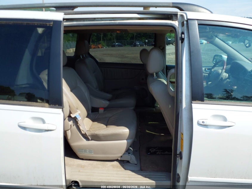 2005 Toyota Sienna VIN 5TDZA22C55S268344 IAAI salvage auction — NORMAL WEAR, Clear (New Jersey), sold $1,100 on 2026-07-16 (photo 8)