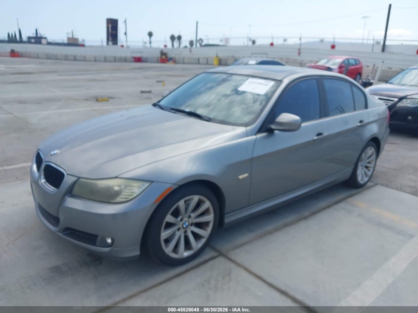 2011 BMW 3 series VIN WBAPH5G58BNM82810 IAAI salvage auction — REAR END, Salvage (California), sold $1,300 on 2026-07-29 (photo 2)