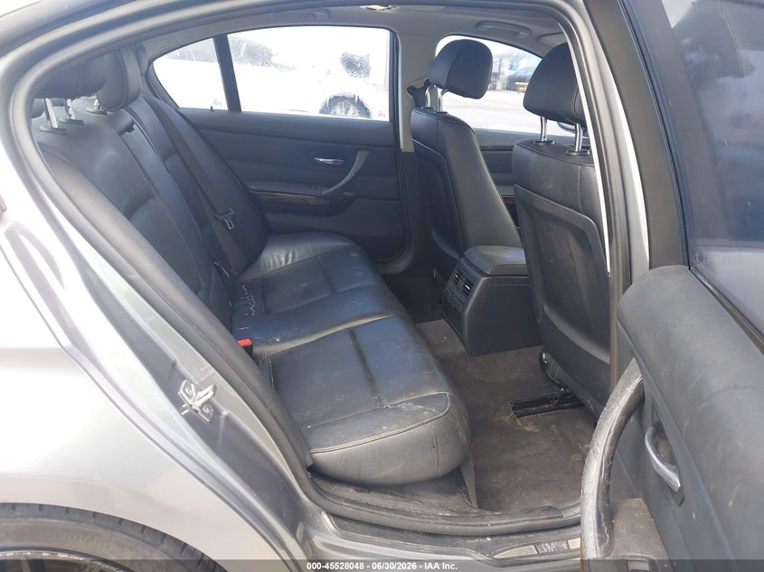 2011 BMW 3 series VIN WBAPH5G58BNM82810 IAAI salvage auction — REAR END, Salvage (California), sold $1,300 on 2026-07-29 (photo 8)