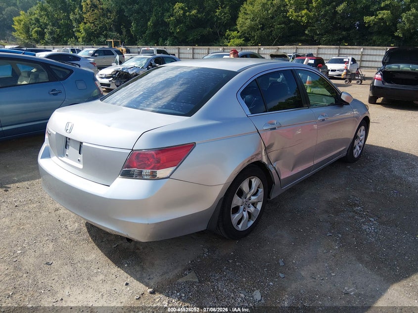 2008 Honda Accord VIN JHMCP26778C072041 IAAI salvage auction — RIGHT SIDE, Salvage (Tennessee), sold $250 on 2026-07-15 (photo 4)